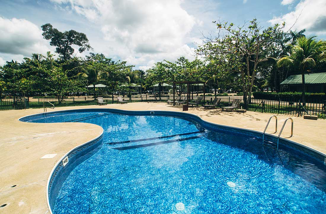 Overbridge River Resort 4